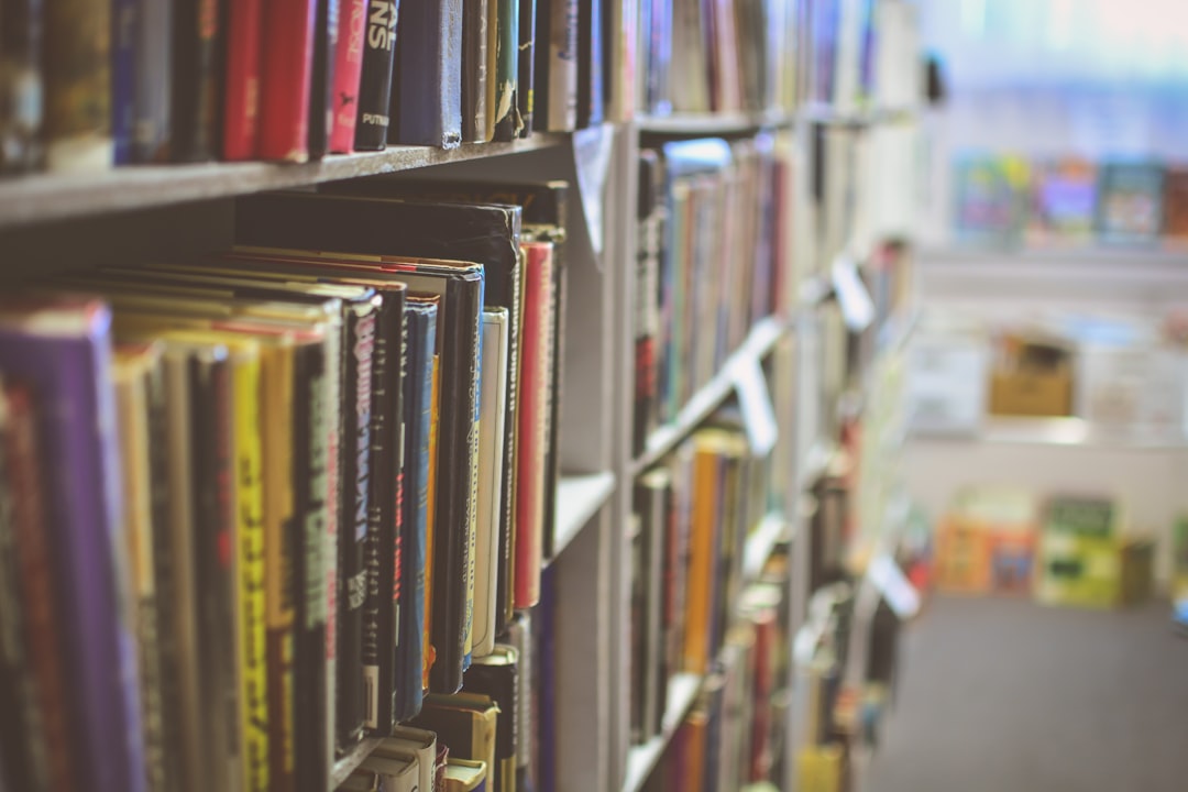 Photo Keywords: tips, scientific sources, thesis Relevant image: Library shelves
